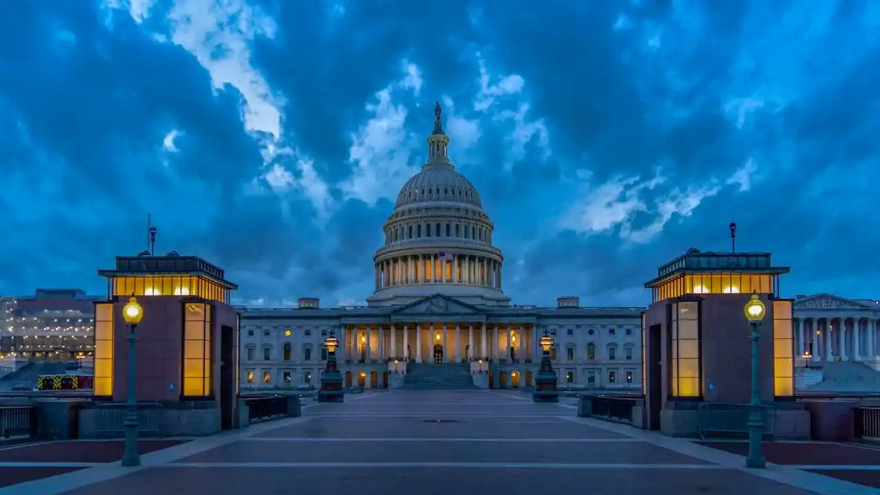 Capitol building representing government contracts, public policy, and regulatory affairs expertise